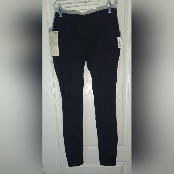 US 4 Long Goodthreads Women's Pull-on Jean, Black - Picture 2 of 4